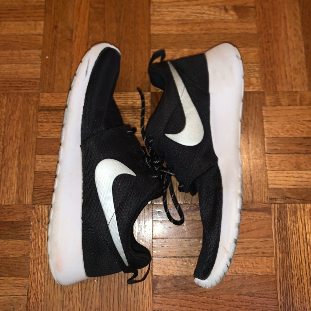 Nike Roshe Ones